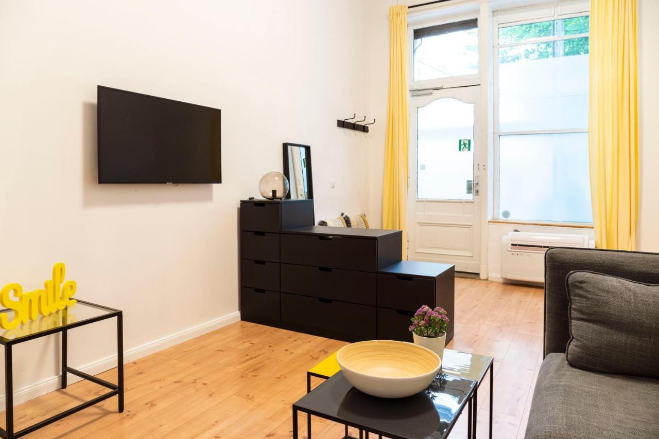 Ll Modern Dream With Ac&High Ceilings 3 Bedrooms Berlin Extérieur photo